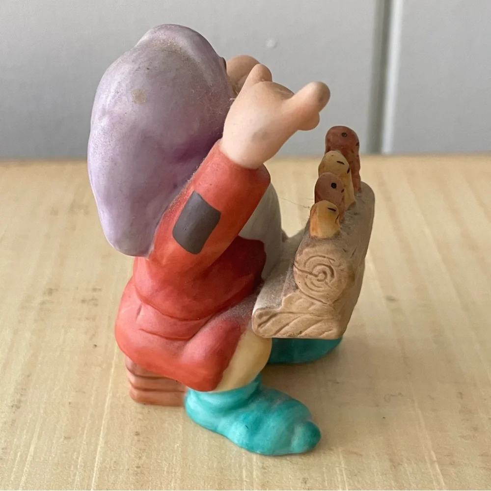$15 SALE Vintage Disney Grumpy Collectible Ceramic Figurine Snow White Band